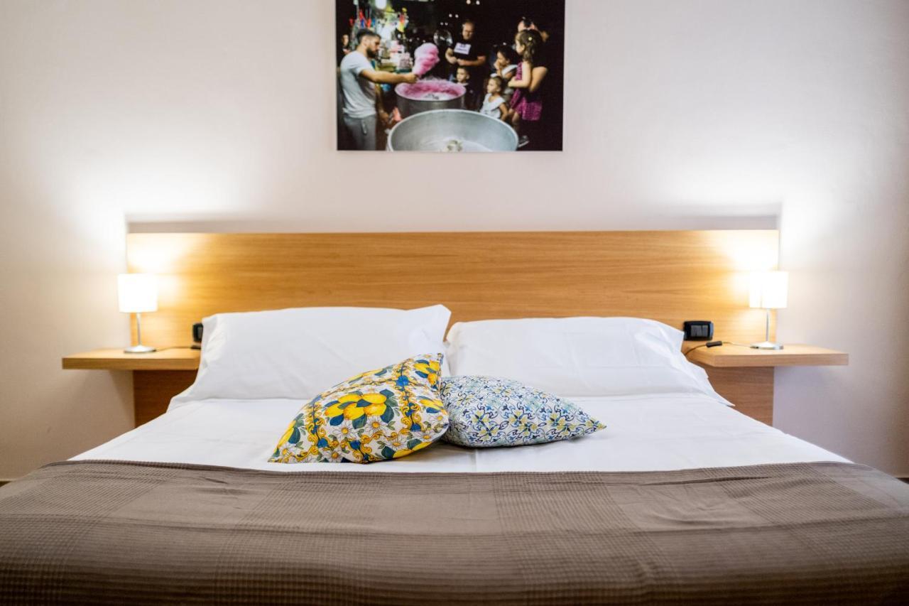 I Quattru Vuci Rooms Палермо Экстерьер фото